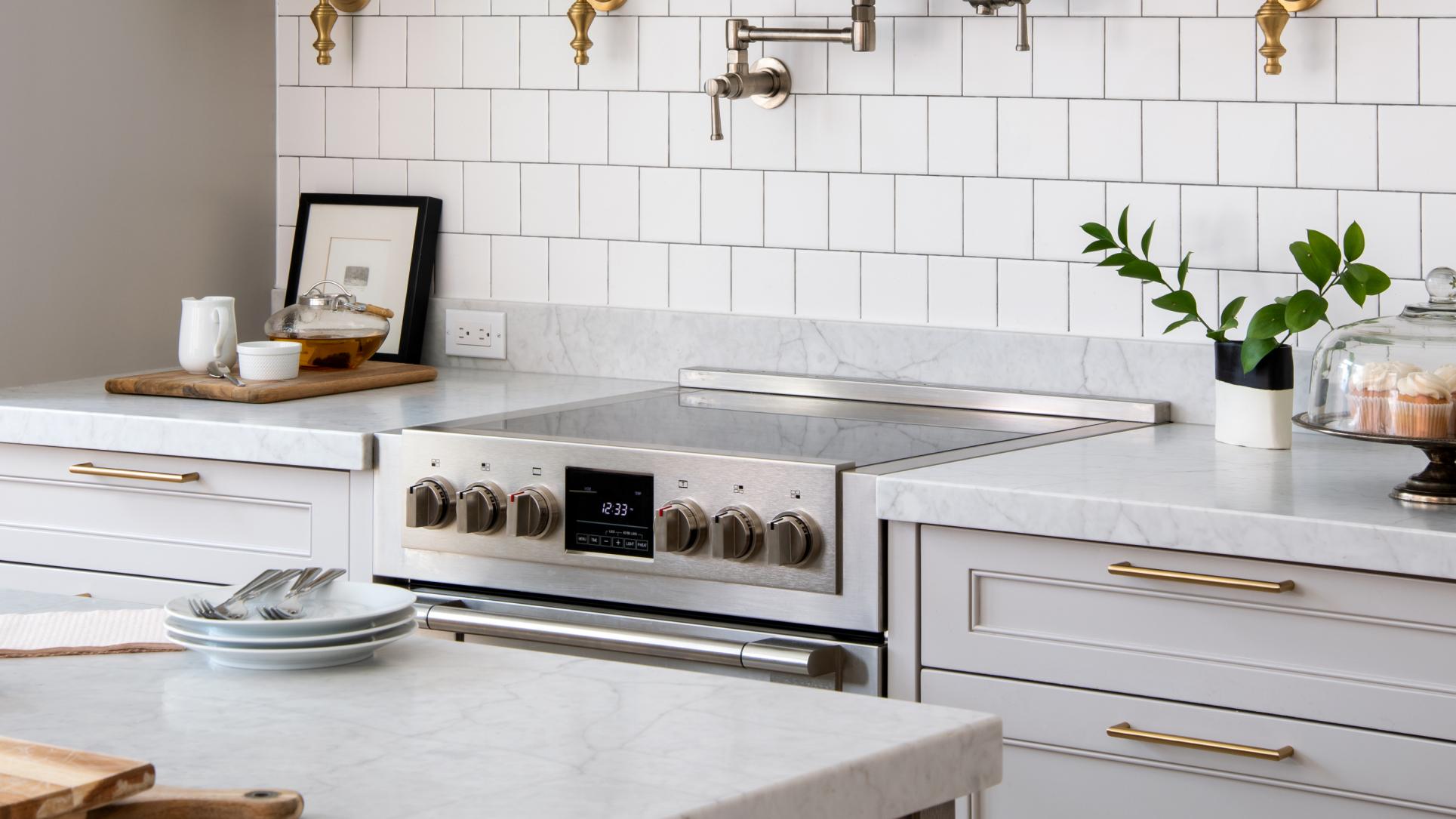 Country Living New Country Kitchens: Country Living